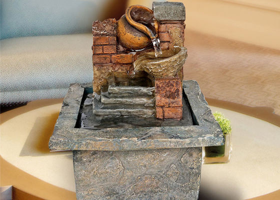 China Van de de Stijlfontein van de Polyresin de Rode Baksteen H16.5CM Amerikaanse van het het Tafelblad Kleine Ornament van het het Bureaudecor Creativiteit van het de Giftambacht leverancier