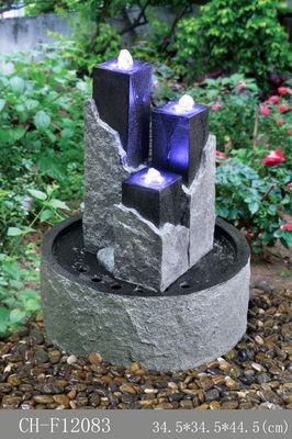 Fonteinen van het bloemblaadjes de Kleine Decoratieve Water leverancier