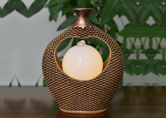 Mini Binnen de Watervalfontein van de flessenrotan leverancier