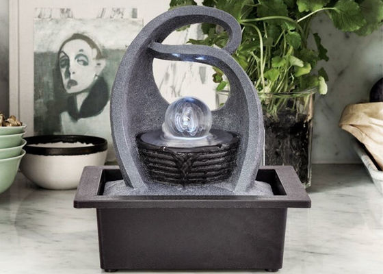 Eigentijdse Binnen met van het het Huisbinnenland van Polyresin van de Glasbal van de de Decoratiewoonkamer het Waterfontein met leiden leverancier